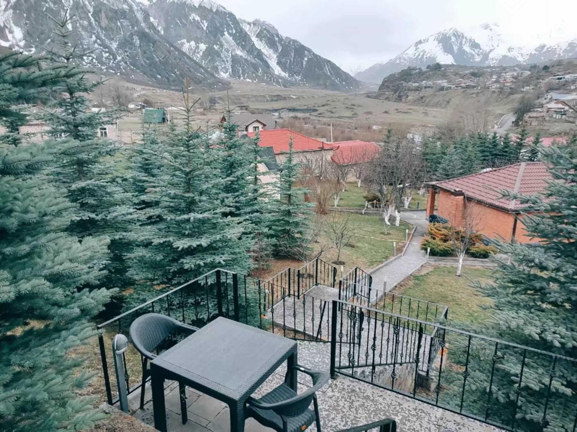 Vardisubani Villa Stepantsminda Exterior photo
